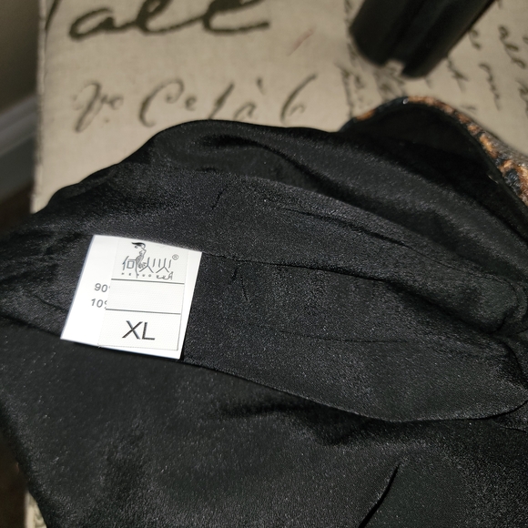 Chic Black Satin Pants XL - Picture 3 of 3